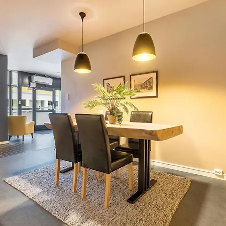 Hybler Med Felles Kjokken, Midt I Sentrum شقة فندقية