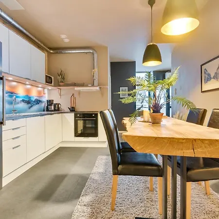 Hybler Med Felles Kjokken, Midt I Sentrum شقة فندقية